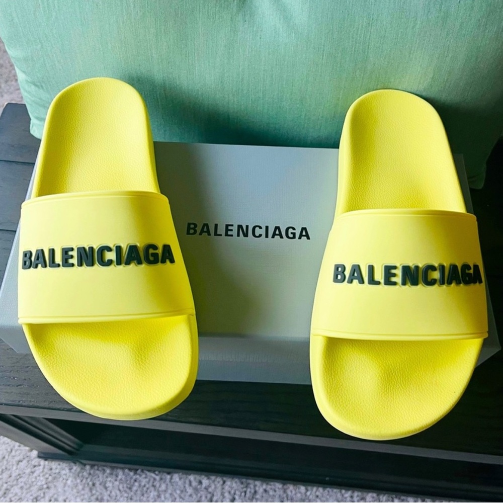 Balenciaga Pool Slides